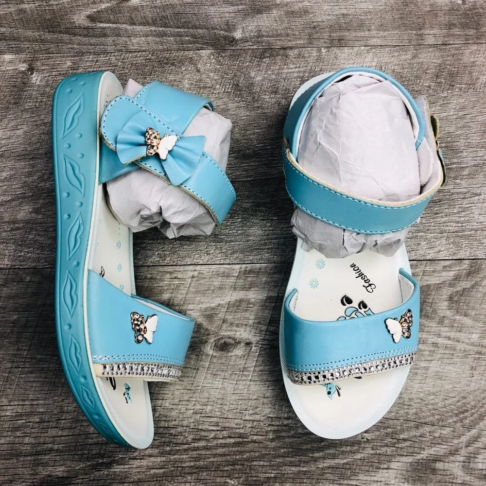 NWOT GIRLS  BLUE GLITTER STRAP BUTTERFLY SANDALS